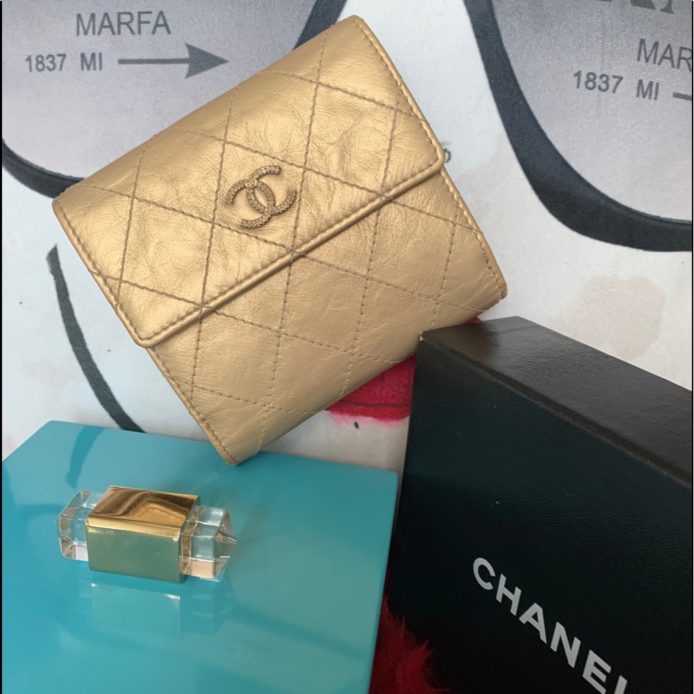 💕 CHANEL GORGEOUS GOLD WALLET